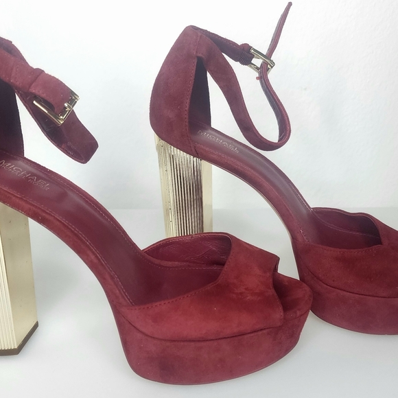 Michael Kors Paloma Red Suede Ankle Strap Platform Gold Heels Size 8.5 - Picture 4 of 11